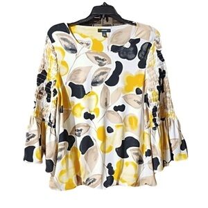 A beautiful Alfani blouse. Medium. Excellent condition.